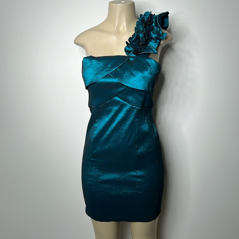 Snap green mini dress